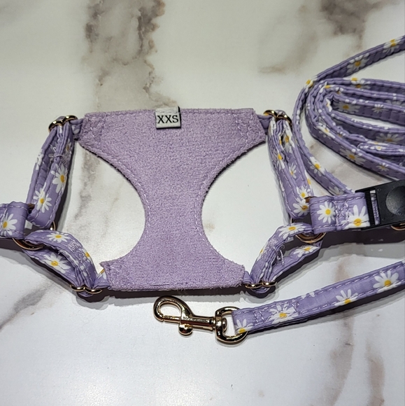 SlowTon No Pull Purple Floral Dog Harness & Leash Set Size XXS (2-2.6 lbs) EUC - Picture 12 of 13